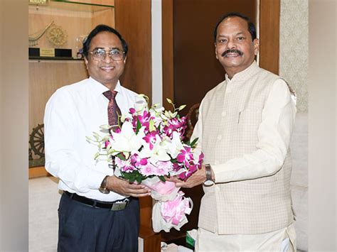 AIIMS Bhubaneswar Executive Director calls on Odisha Governor