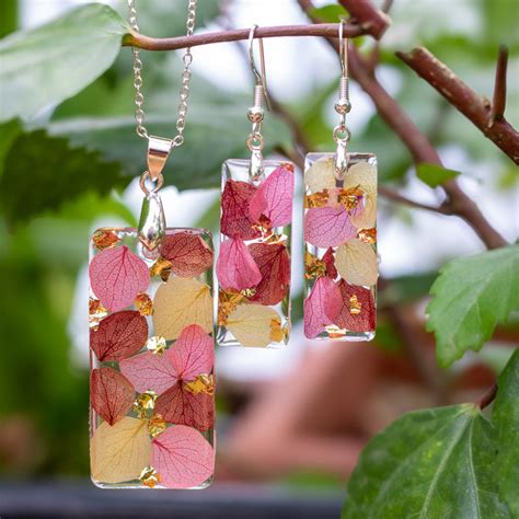 Hydrangea Happiness Necklace Set – Real Bloom Delight