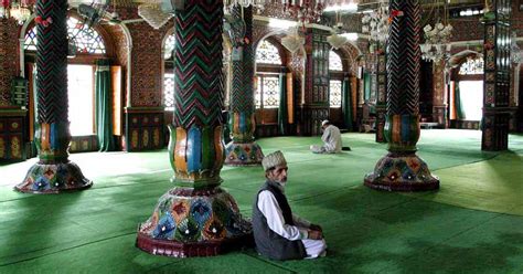 Indian Islam: This book examines how the world’s second largest ...