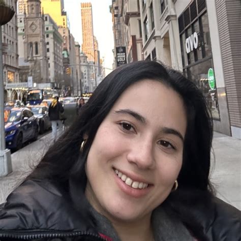 Julissa - English teacher - ₹86/h