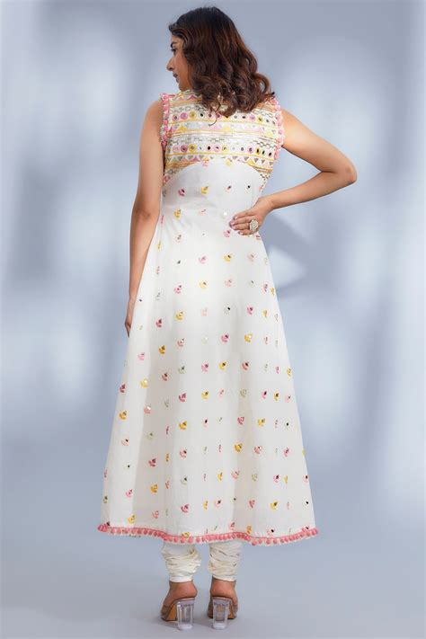 Shop Women's Mahi Ivory Kurta Set | Gopi Vaid