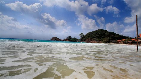 Scuba Diving In Malaysia: Top Spots For A Thrilling Underwater Adventure