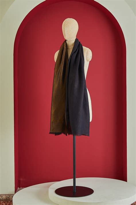 Shaza - Tabbasum Reversible Black Stole - Elahe