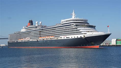 Cruise ship tour: Photos of Cunard Line