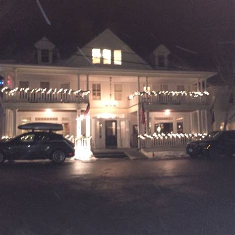 THE PITCHER INN, TRACKS TAVERN, Warren - Restaurant Reviews, Phone ...