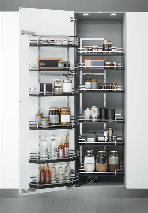 Tall Units | Accessorised pantry unit | Architonic | Организованная ...