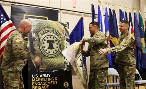 Marketing and Engagement Brigade joins USAREC | Article | The United ...