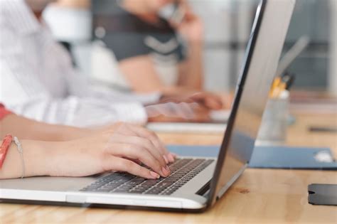 Computer Typing 的图像结果