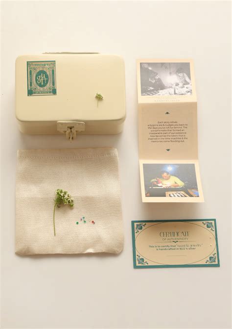 Pushpa Gold Tone Silver Mathapatti