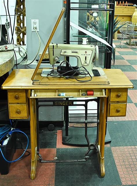 Singer 237 Sewing Machine Review 的图像结果