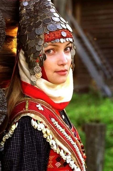 Chuvash Indigenous Communities: Volga Region Traditional Embroidery & Pre-Christian Rituals