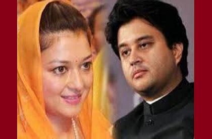 NewsBits : Congress cadre wants Scindia's wife Priyadarshini Raje to ...