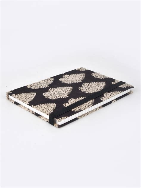 Kairi Booti Block Printed A5 Elastic Notebook