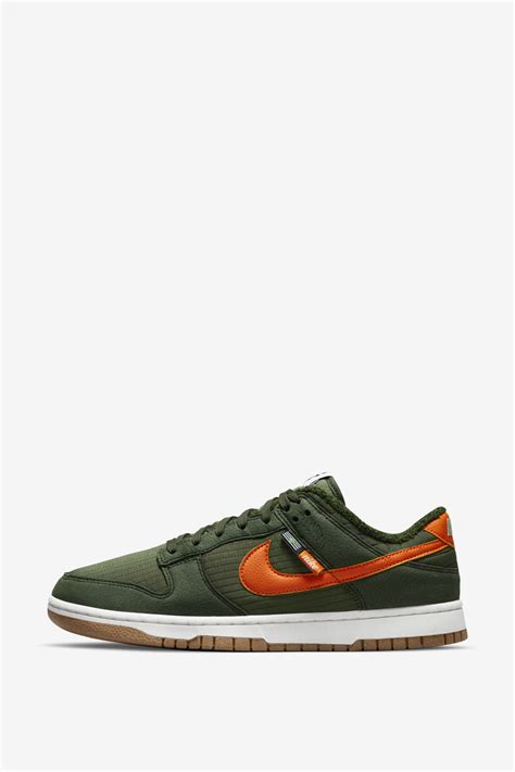 Dunk Low 'Next Nature' (DD3358-300) Release Date. Nike SNKRS