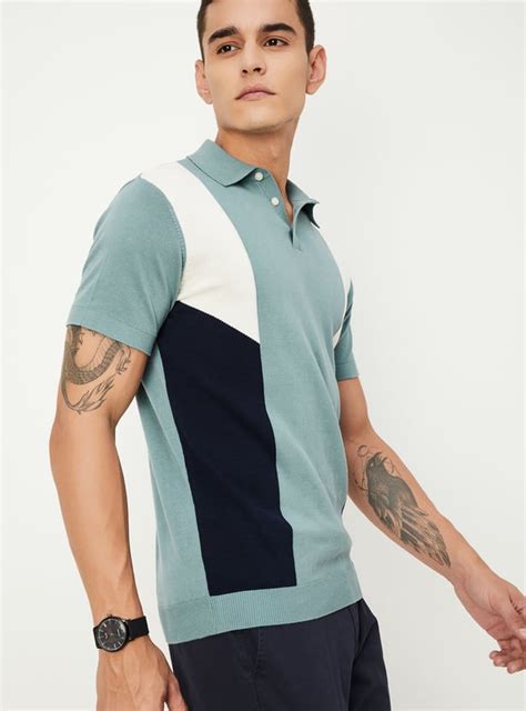 Buy Men Colourblocked Flat Knit Polo T-shirt Online at just Rs. 899.0 ...