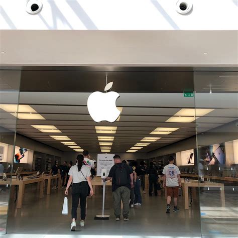 APPLE STORE VAL D'EUROPE (2024) All You Need to Know BEFORE You Go ...