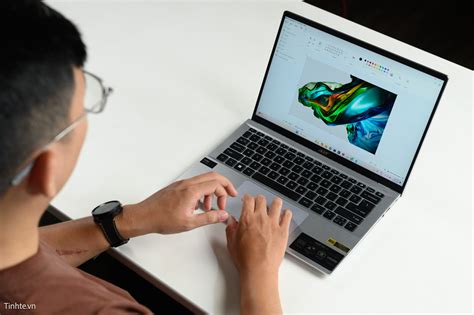 Trên tay Acer Swift Go 14 AI | Viết bởi Lư Thế Nghĩa