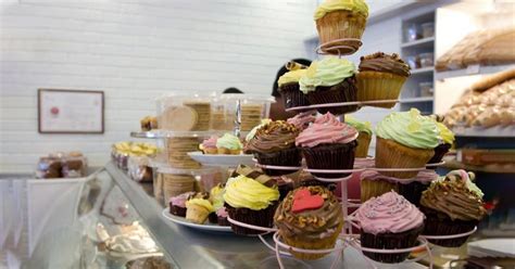 Order Cakes & Brownies Online From Theobroma | LBB, Delhi