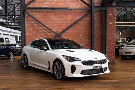 2019 Kia Stinger GT Fastback - Auto - Richmonds