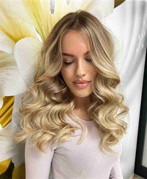Loose Curls Medium Length Hair