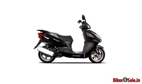 Picture showing the side view of Black colored Matrix Evo 150. UM ...