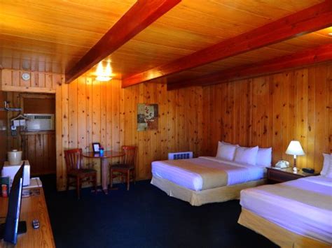 PROSPECTOR MOTOR LODGE (Blanding, Utah) - Motel Reviews, Photos, Rate ...
