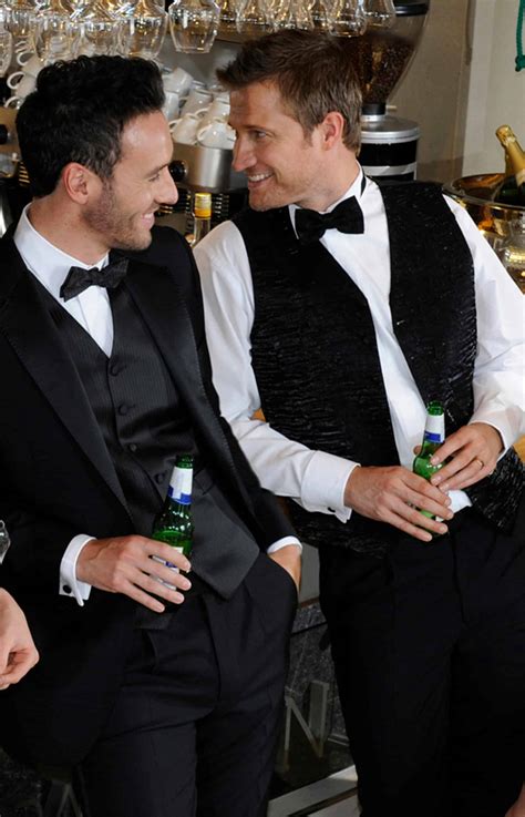 Formal Dressing 的图像结果