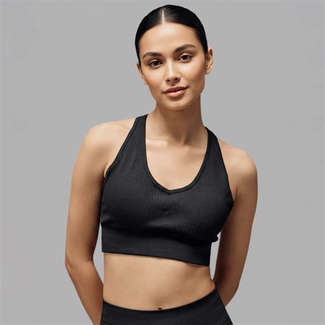 Limitless snatched seemless bra - Black – Boldfit