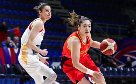 恭喜！中国女篮击败西班牙队迎两连胜 提前晋级东京奥运会_凤凰网