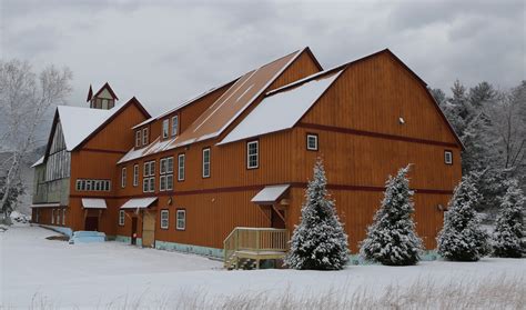 Brew Barn and Cannery | Moat Mountain Brewing Company | North Conway, NH