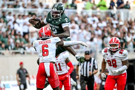 MSU vs USC football prediction for Week 4 in Big Ten opener