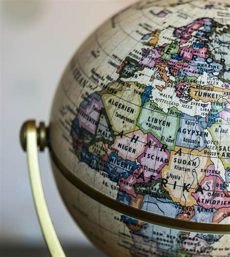 The Entire World Earth Globe 的图像结果