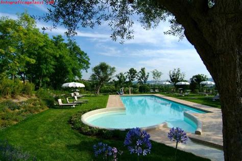 IL CASALE DI GIULIA (Sirolo) - Lodge Reviews, Photos, Rate Comparison ...