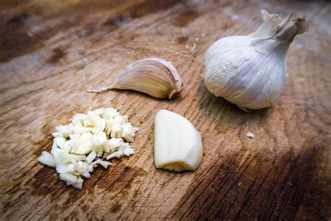 Does Garlic Help With Colds