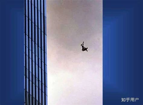 美国大楼轰然坍塌多人死伤，现场惨状堪比911恐袭，直接惊动拜登_腾讯新闻