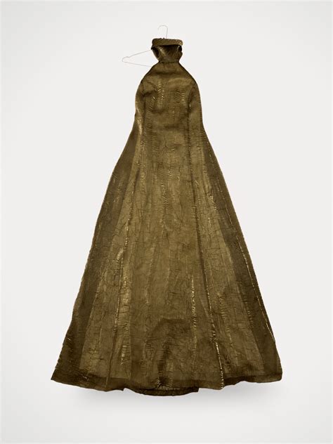 Zara Dar: Trading Gown For G-String? - Truth or Fiction