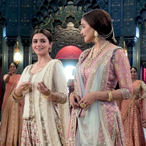 Madhuri Dixit Nene takes the spotlight in Kalank's song 'Tabaah Ho Gaye ...