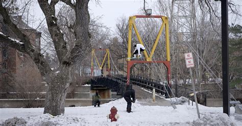 Stronger: Scott Stevens snowboarding in Minnesota