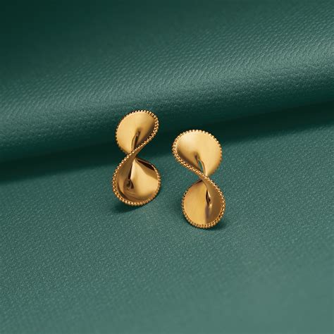 Modern Filigree Stud Earrings