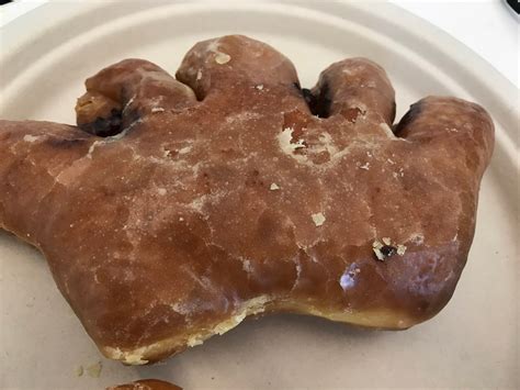 The Pastry Chef's Baking: Bear Claw Hunt #3 - Maple Leaf Donuts