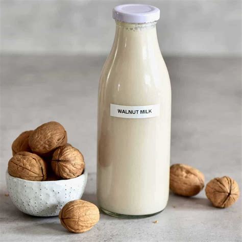 How to Make Walnut Milk-image