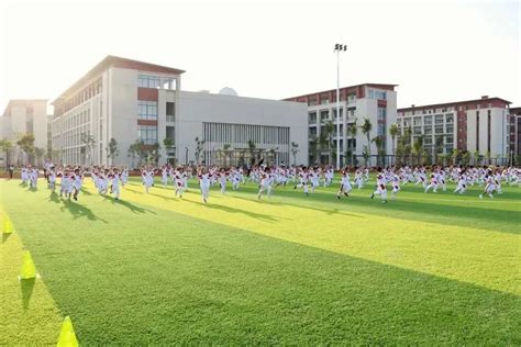 2021年上海外国语大学三亚附属中学第一次公开招聘（4.23截止） - EduJobs