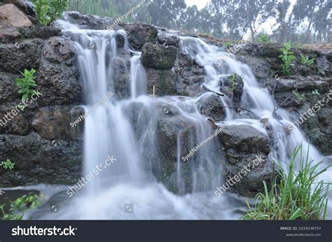 High Resolution Waterfall 的图像结果