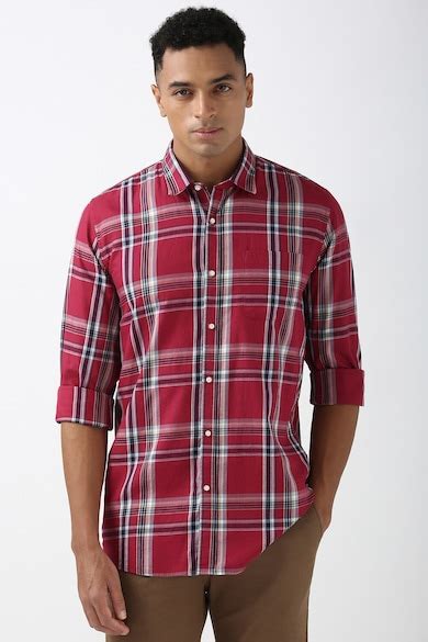 Buy Men Maroon Slim Fit Check Full Sleeves Casual Shirt Online ...