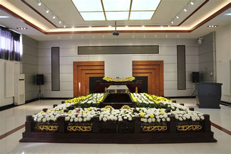 张志刚同志追悼会在龙华殡仪馆举行
