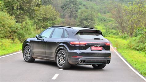Porsche Cayenne 2019 Turbo Car Photos - Overdrive