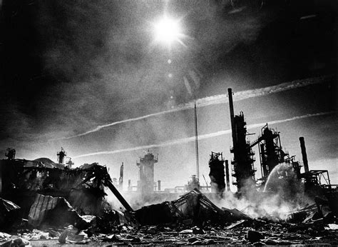 Continental Oil Refinery Explosion and Fire | Denver Public Library ...