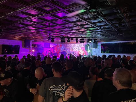 Rock N Roll Pizza Bar, Live Music in Simi Valley — harley's Bowl