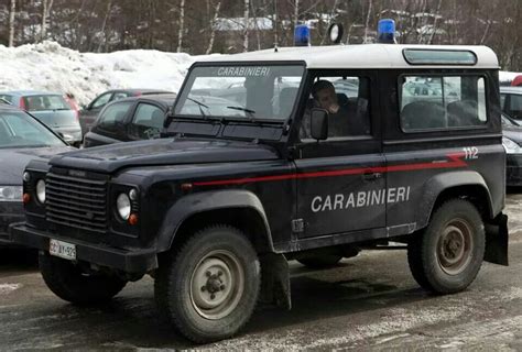 Italian Carabinieri Police Defender 90 2.0i K Series Rover Petrol ...