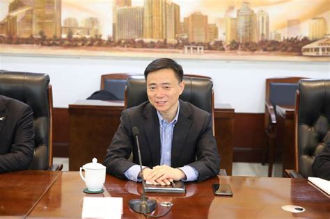 东航技术拜访长宁区副区长翁华健 - 民用航空网
